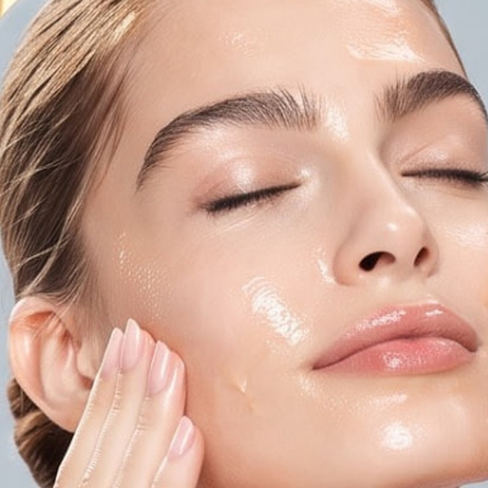 YORVICA gel being gently massaged on skin